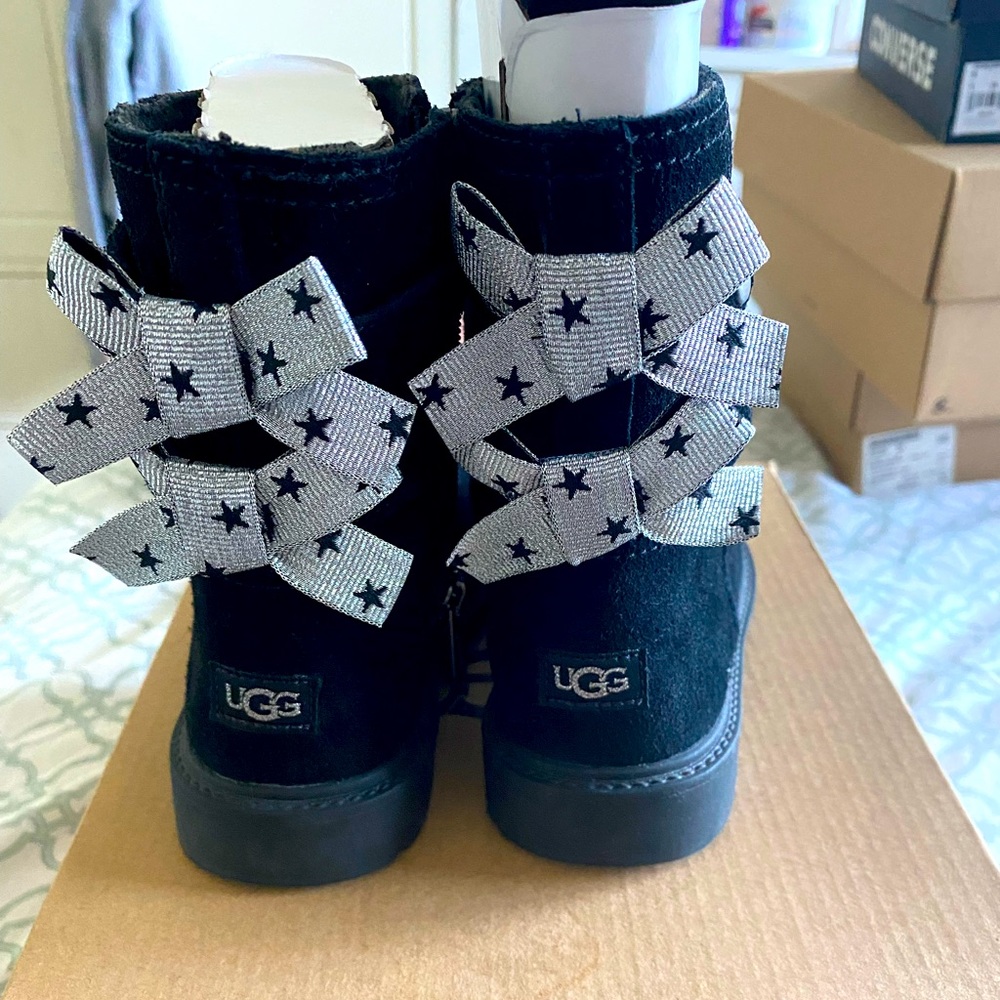 Girls Size 10C Black UGG Tillee boots! Worn 3-4 times!